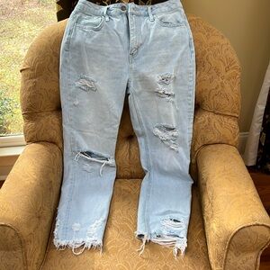 2 pairs of jeans. One from shein the other I can’t remember wear I got them!